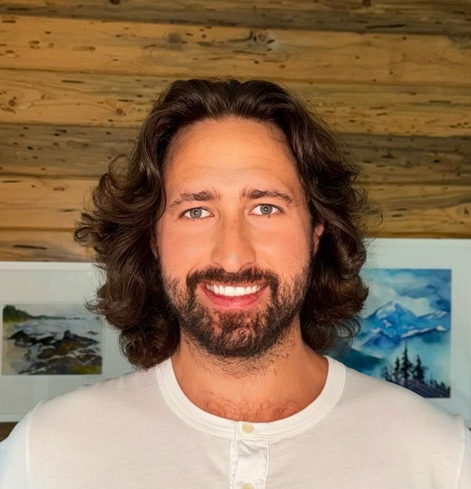 Alec Mackensen - Founder of Elite Performer Fitness, UCLA Graduate, Certified Naturopath and Holistic Health Consultant
